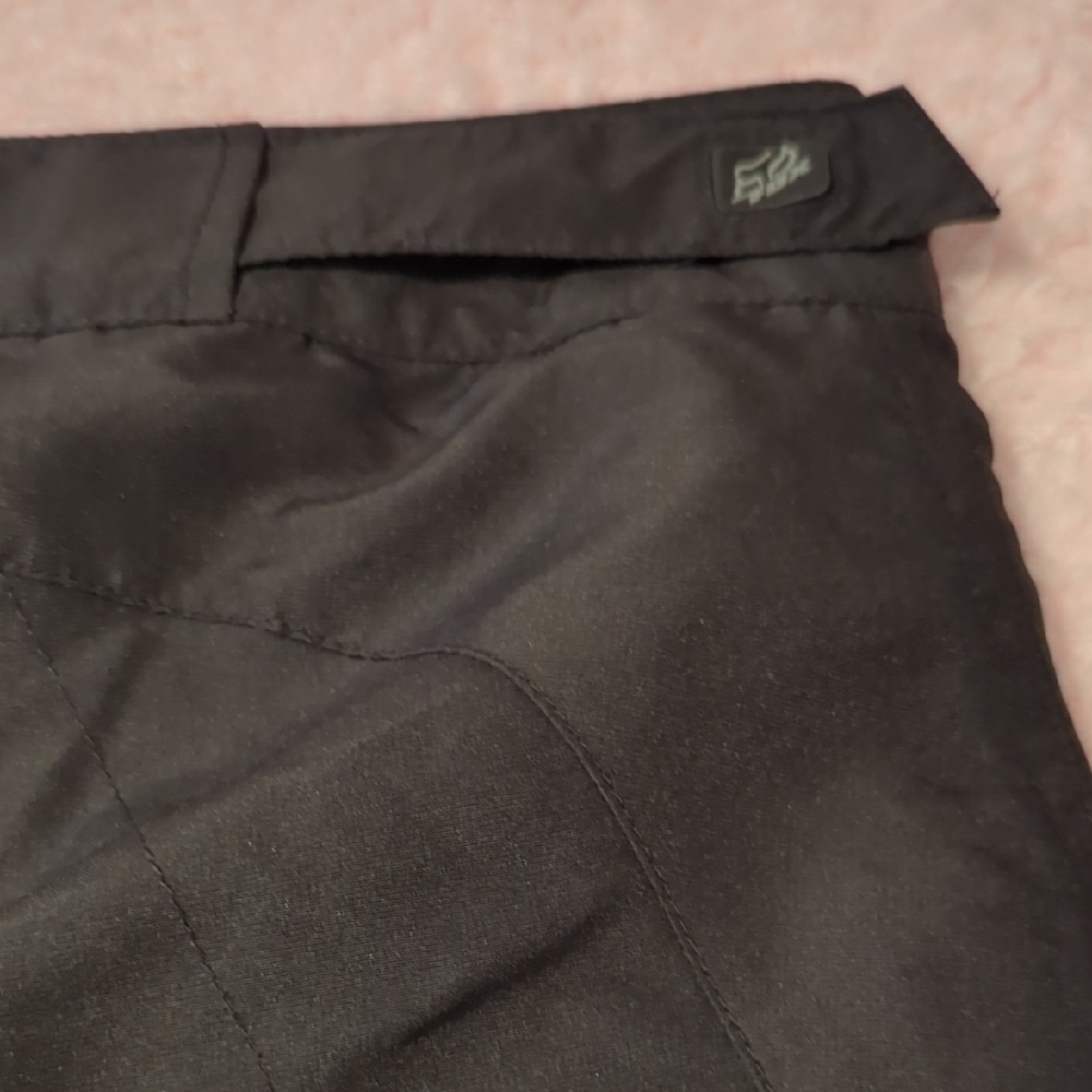 Fox Black Cargo Riders Shorts with Relaxed Fit - Picture 10 of 10
